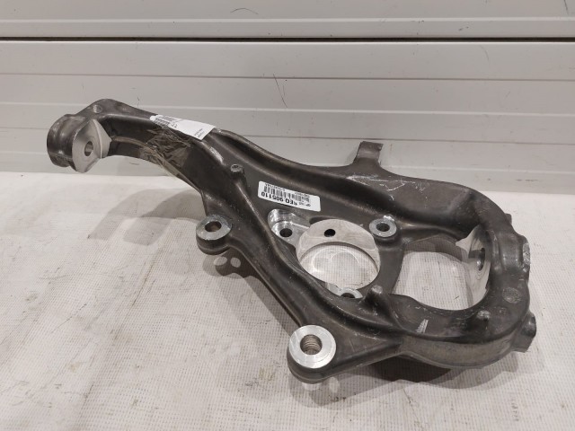 Front Knuckle (Left)